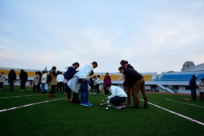 水果派
举办第一届学生运动会